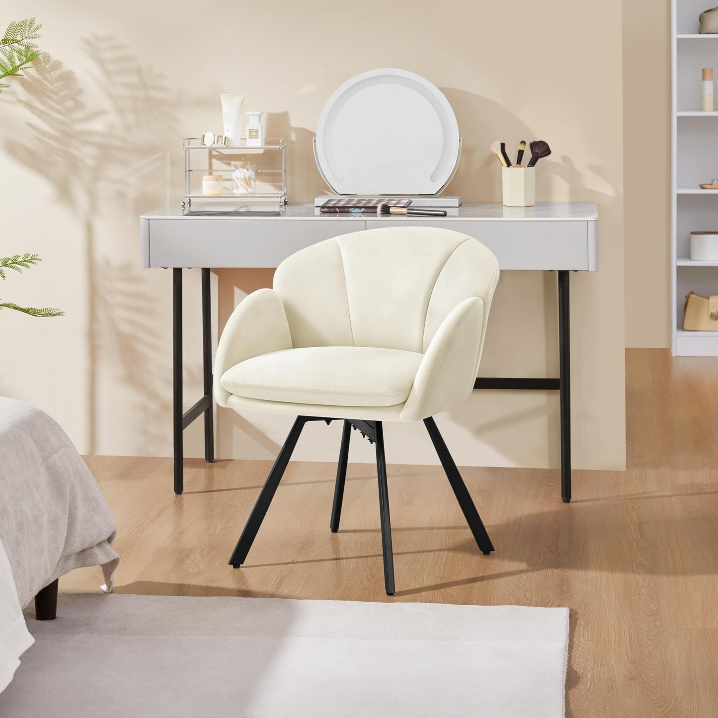 Yaheetech Swivel Tub Chair, Flower Shape Velvet Armchair, Beige