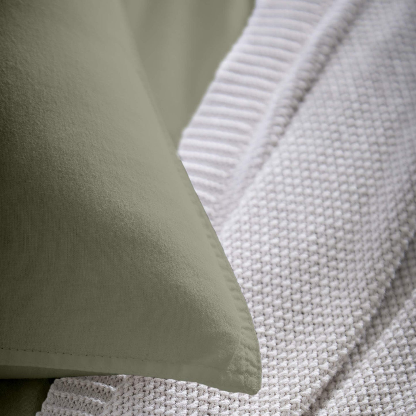 Appletree - Dark Green Duvet Cover Sets - Super King Bedding Size (260 x 220cm) - Green Khaki Duvet Cover Bedding - Soft & Luxury 100% Cotton Bed Set