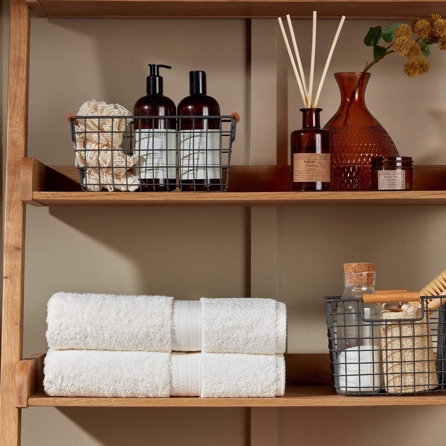Christy Renaissance 2 Bath Towels Set | Parchment Off-White | 100% Egyptian Cotton Pile | Luxuriously Soft and Super Absorbent | 675 GSM