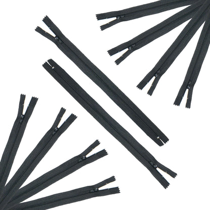 Trimz 1 Piece Black Autolock Closed End Zip - 18cm 7 Inch - Nylon Zip with 4mm Teeth for Dressmaking, Skirts, Cushions & Crafts
