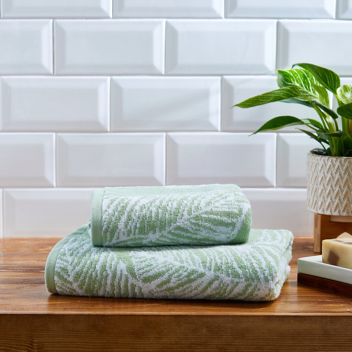 Fusion Bathroom - Matteo - Jacquard Hand Towel - 50 x 90cm in Khaki