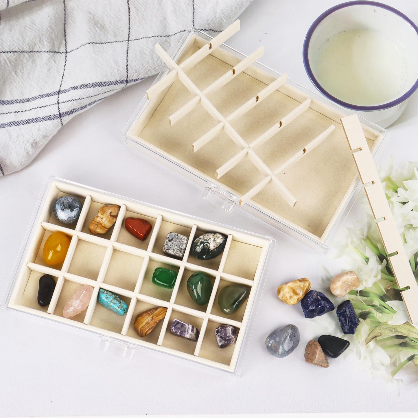 Dmnnlp Rock Display Case, 3 Drawers 54 Grids Rock Collection Box, Storage Cases for Gemstone Fossil Crystal Stone Jewellery (Beige)