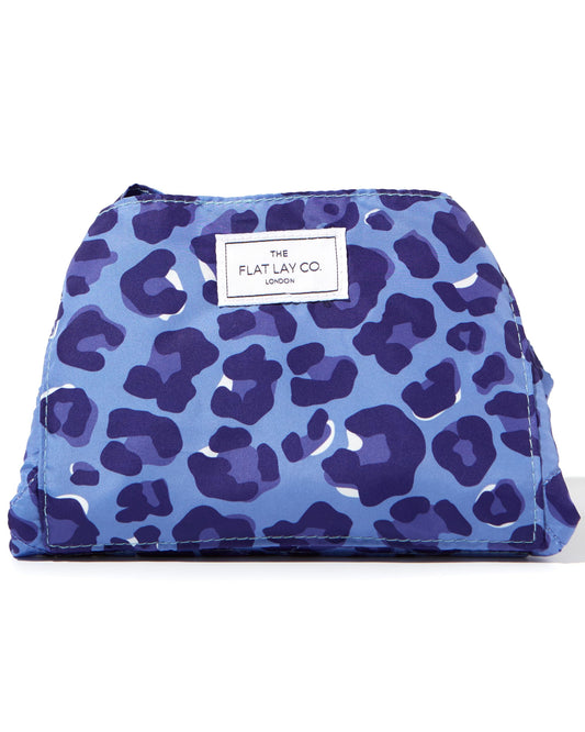 The Flat Lay Co. Makeup Bag - Blue Leopard Travel Make Up Organiser for Cosmetics, Eyeshadow, Make-Up Brushes, Lipstick & Tools - Drawstring Makeup