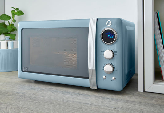 Swan SM22030LBLN Retro LED Digital Microwave with Glass Turntable, 5 Power levels & Defrost Setting, 20L, 800W, Blue