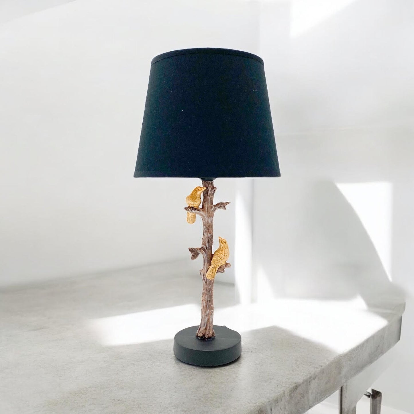AcaciaHome Parrot Table Lamp with Drum Shade – Stylish Modern Animal-Inspired Resin Base, Decorative Lighting with Cozy Ambient Glow for Bedroom, Hallway, Living Room, or Home Décor (Table Lamp 44cm)