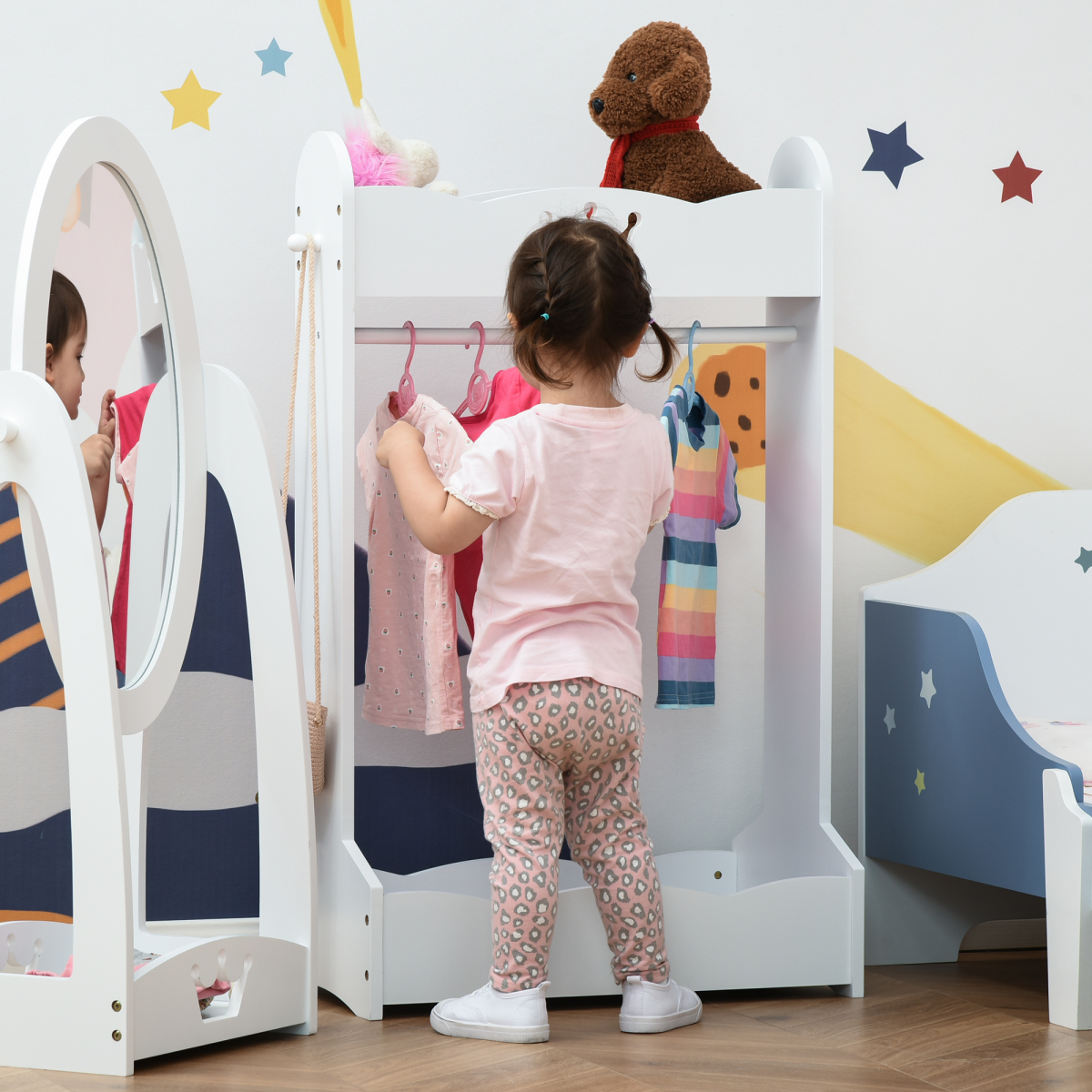 Kids Wood Clothes Rack with Storage Shelves Hall Tree for 3-8 Years HOMCOM
