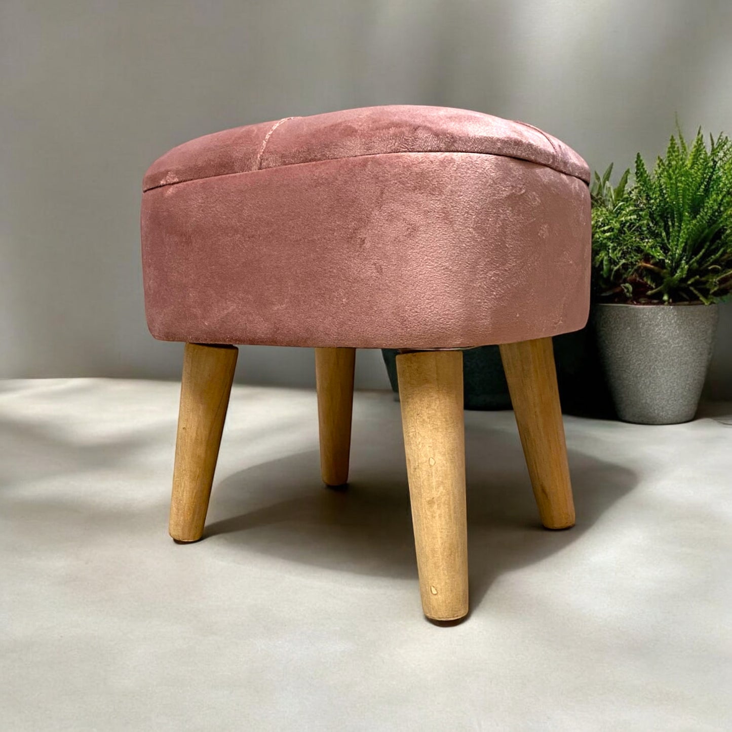 AcaciaHome Stylish & Durable Living Velvet Ottoman Footstool with Lift-Up Storage, Round Design, Traditional Pattern, Comfortable Medium Firmness for Living Room, Office or Lounge (Pink, Round)