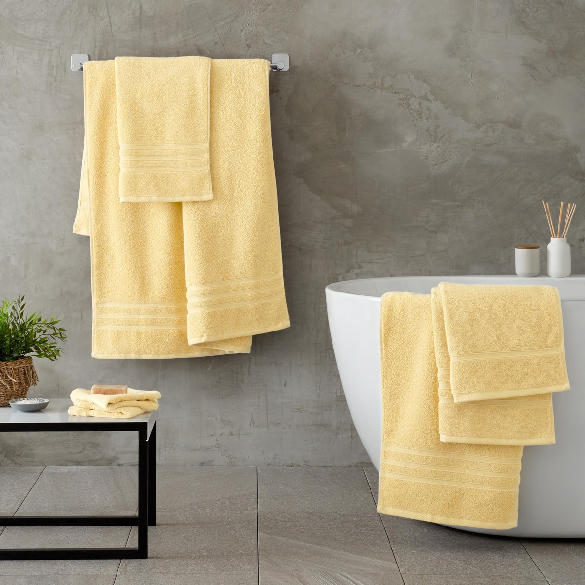Catherine Lansfield Zero TwistZero Twist Cotton 90x140cm Bath Sheet Yellow