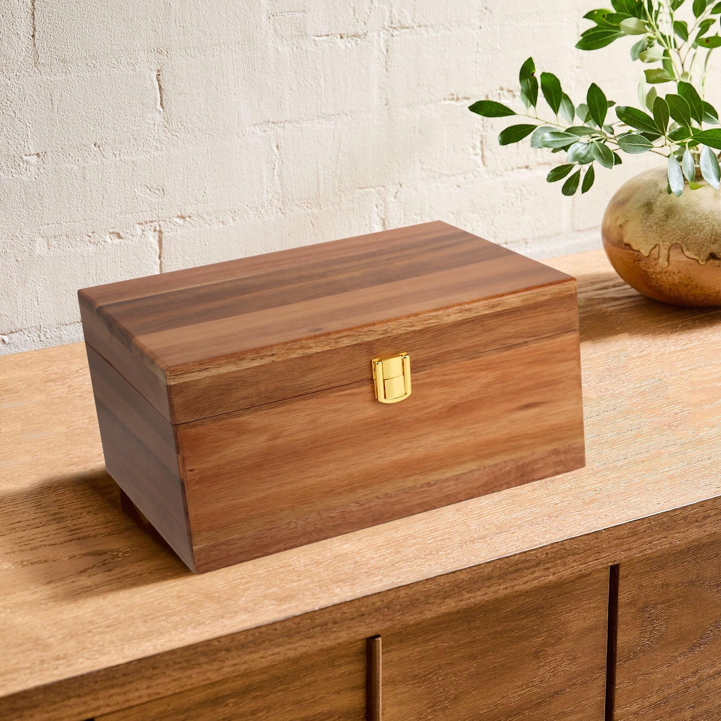 Spiretro Handmade Premium Solid Acacia Wood Box with Hinged Lid – Natural Unique Finish, Golden Hinges & Latch Closure, Secure Storage for Tea