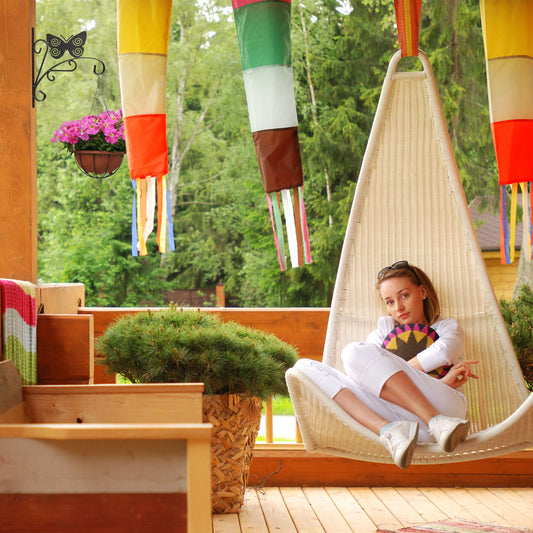 Relaxdays Plant Hook with Butterfly, Flower Pot Hanger for the Wall, Metal Garden Decor, HxWxD: 30 x 28 x 2 cm, Black