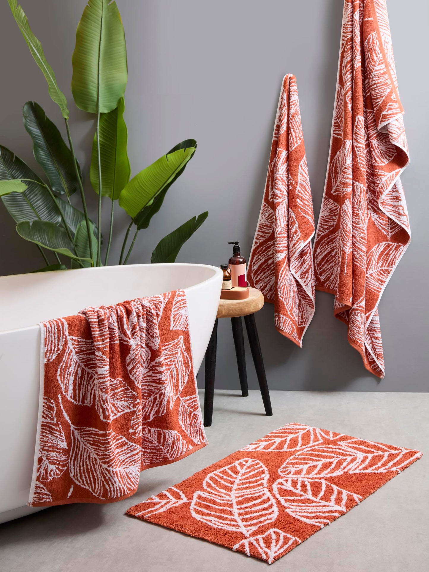 Fusion Bathroom - Matteo - Hand Towel 50 x 90cm in Terracotta