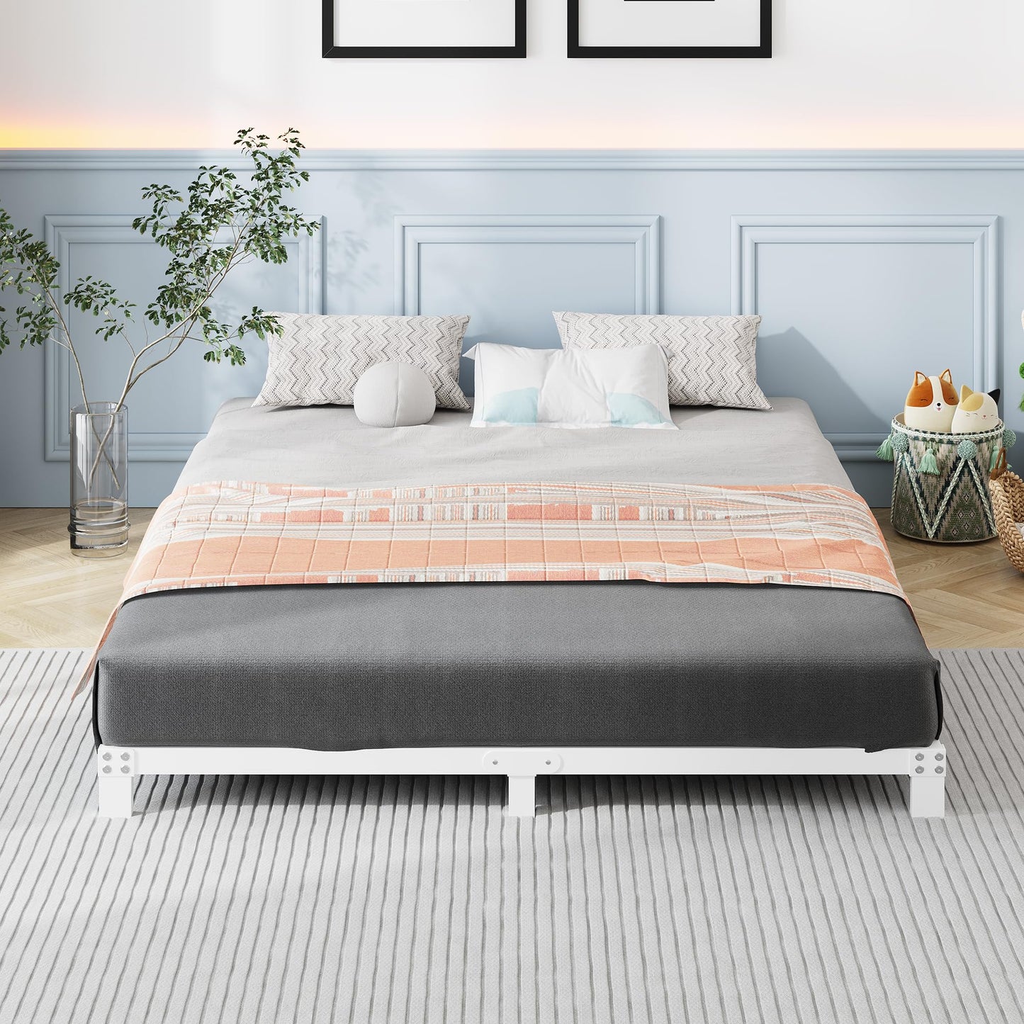 VERFARM 12cm Low 4ft6 Double Bed frame, Metal Bed 135x190 cm, Double Size Heavy Duty Metal Platform Bed Frame with Steel Slat Support