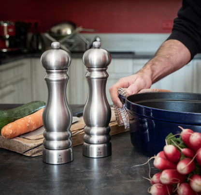 PEUGEOT - Paris Chef u'Select 22 cm Salt Mill + Rock Salt Included - Made of Stainless Steel - 6 Predefined Grind Settings - Made in France -