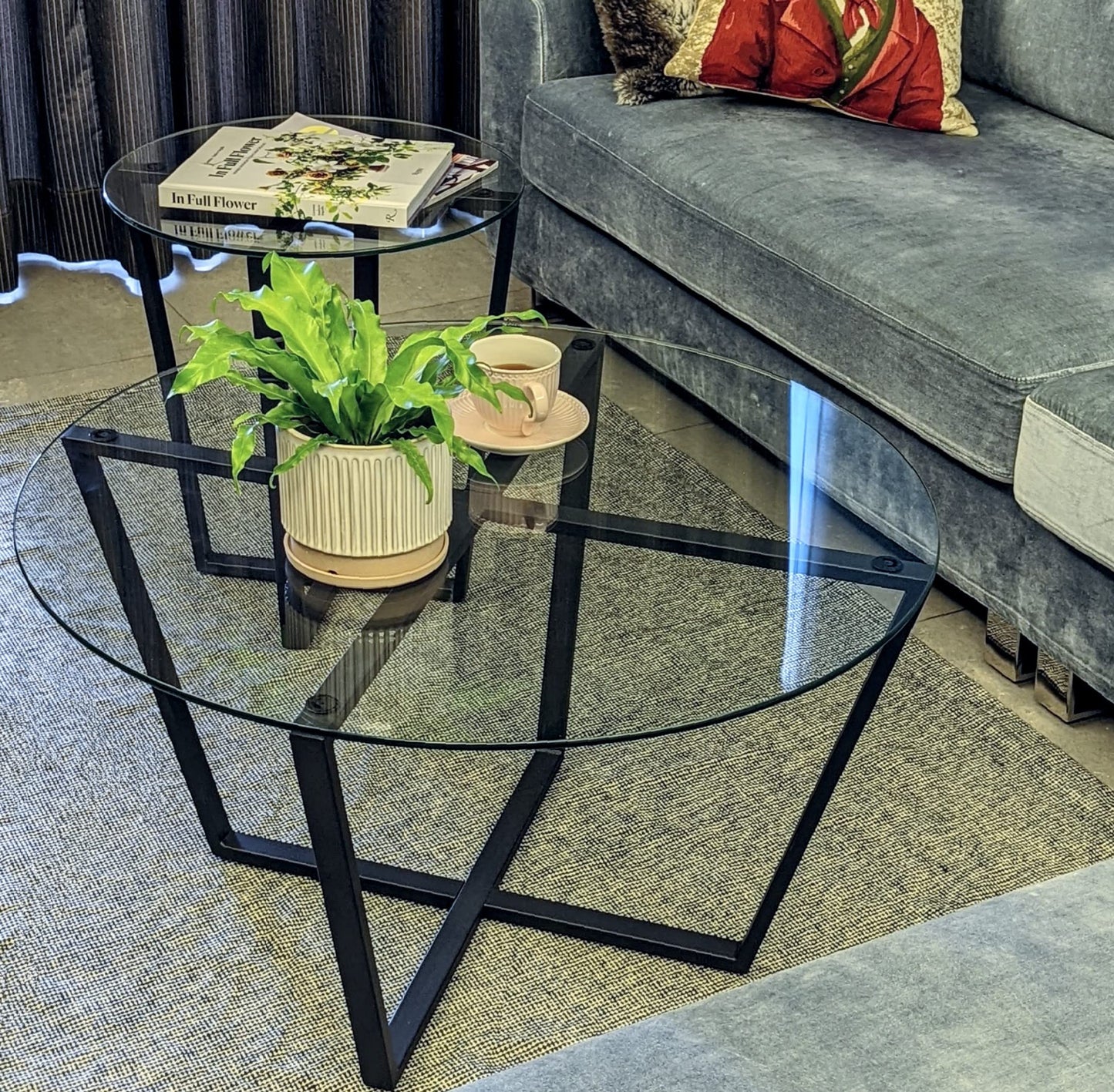 Mango Steam Round Metro Glass Coffee Table/Side Table/for Living Room & Dining Room - Clear Top/Black Base