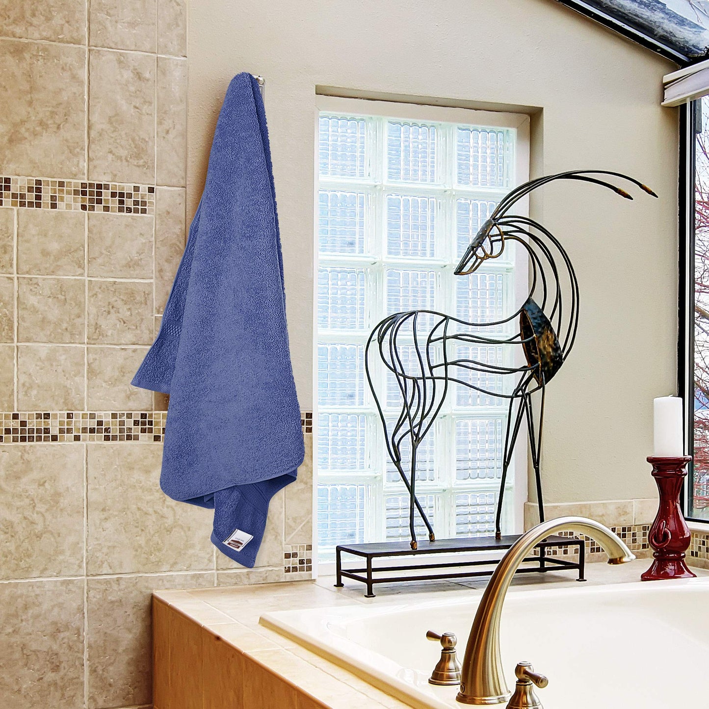 Utopia Towels 8 Piece Premium Towel Set, 2 Bath, 2 Hand, and 4 Washcloths, 100% Ring Spun Cotton, Highly Absorbent Towels for Bathroom, Sports