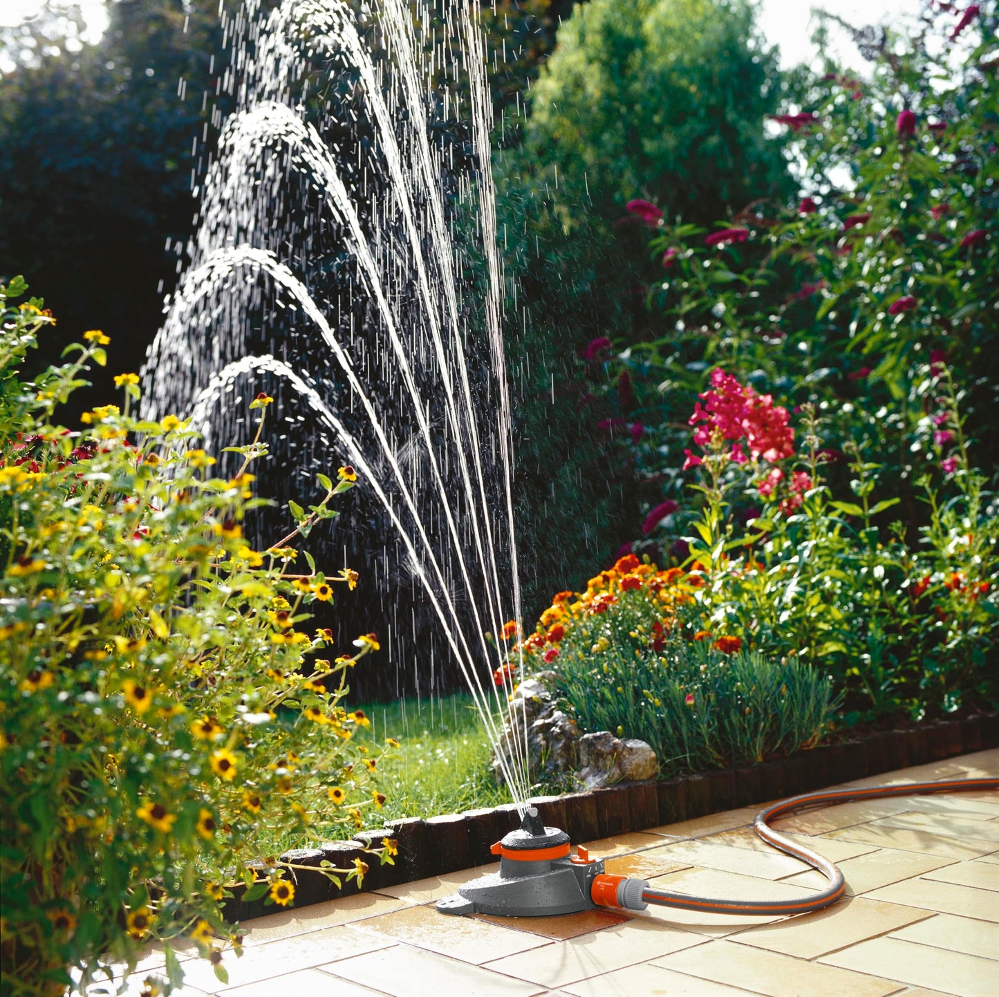GARDENA Comfort Part and Full Circle Sprinkler Tango: circular sprinkler 2 in 1: Partial and popular rice sprinkler, water quantity and Adjustable