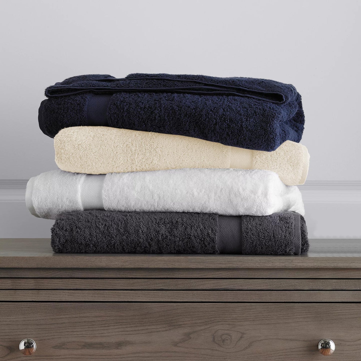 Delara 100% Organic Cotton Towels 650 GSM Plush Feather Touch Quick Dry Bath Towel, Pack of 4 GOTS Certified, Oeko-Tex Green Certified