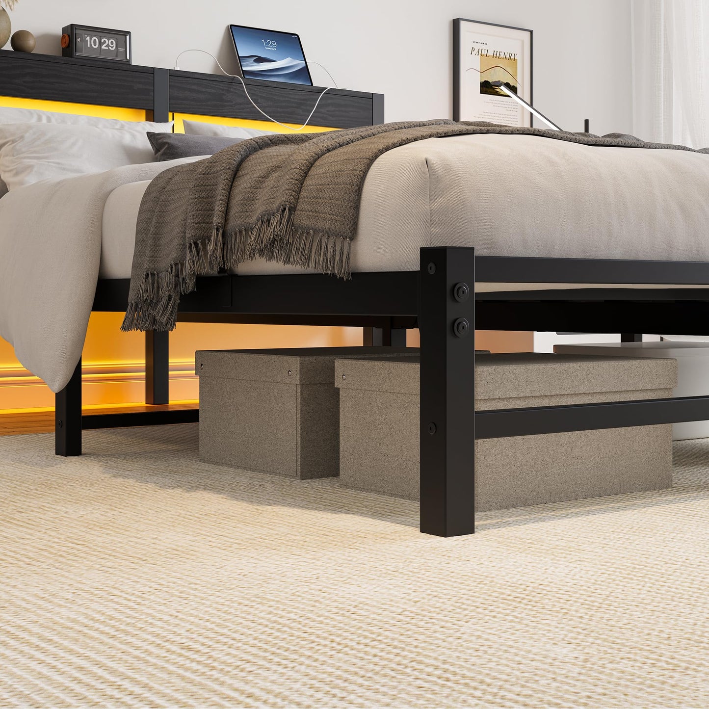 VERFARM 5ft King Bed Frame with Charging Station and LED Lights, Heavy Duty Metal Platform King 150x200 cm Bed Frame with Wood Storage Headboard