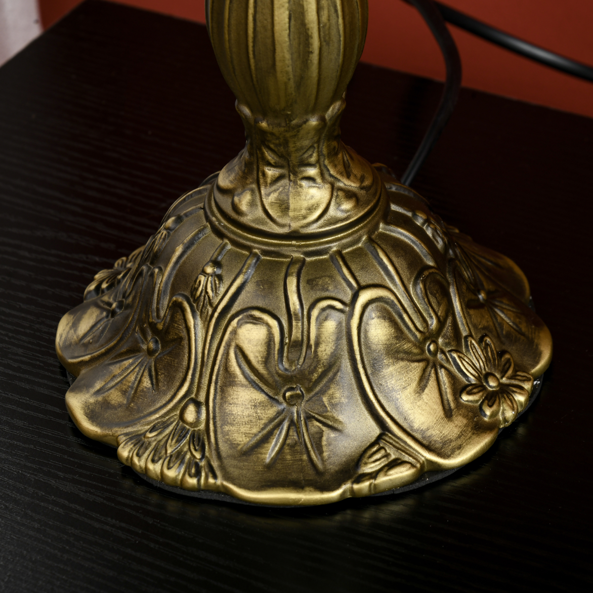 HOMCOM Stained Glass Table Lamp, for Bedroom Bedside, Bulb not Included