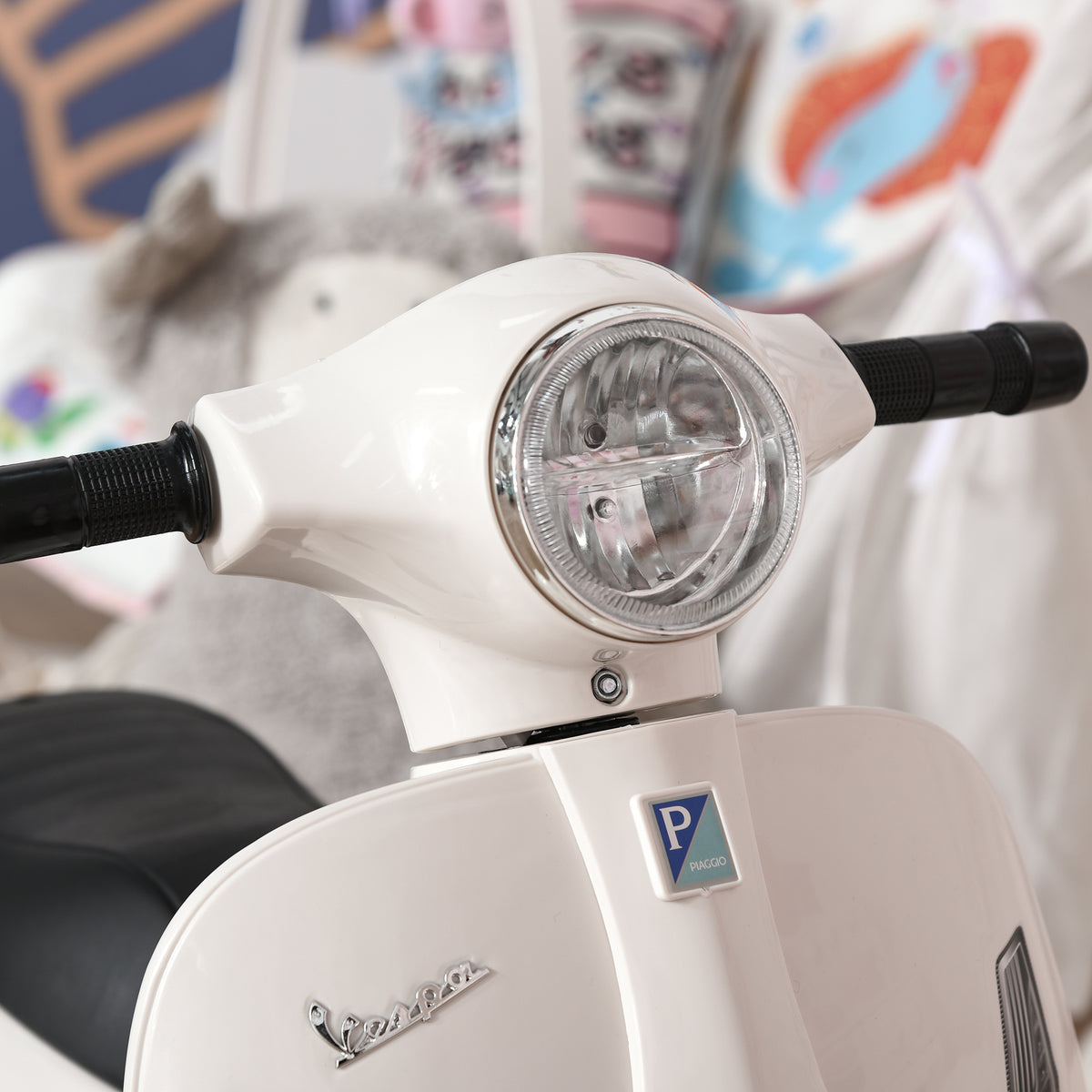HOMCOM Vespa Licensed 6V Kids Electric Motorbike Ride On Motorcycle  Battery Powered for 18-36 Months with Horn, White