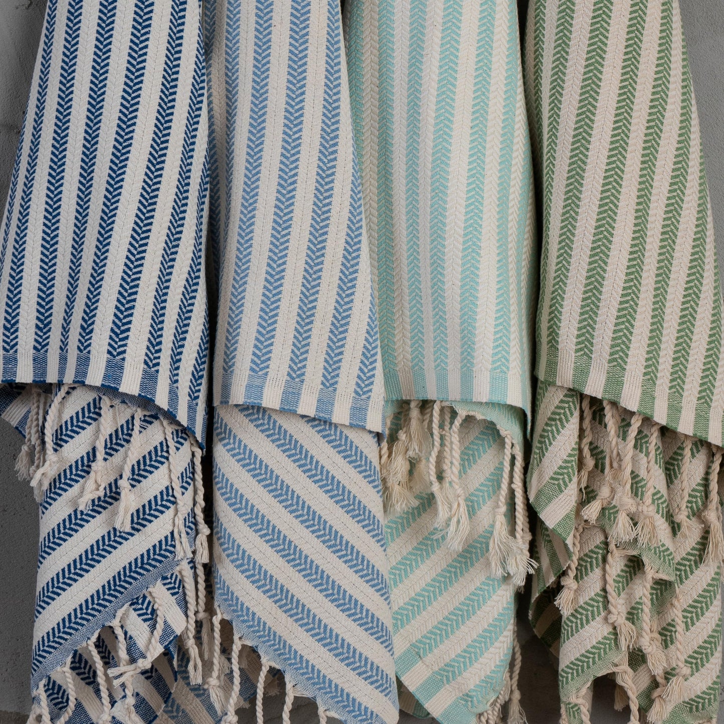 Blue Beach Turkish Towel Striped - 90 x180cm Large Turkish Hammam Peshtemal Towel - Super Absorbent, Quick Dry, Lightweight