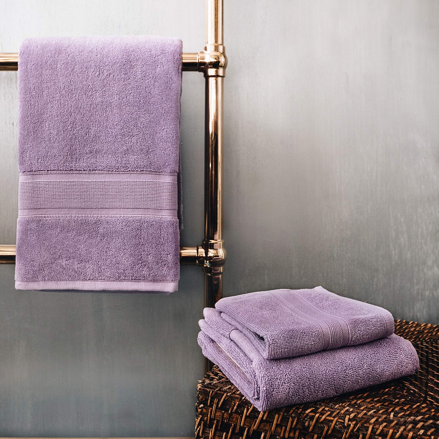 Luzia 8 Piece Towel Set - 100% Turkish Cotton, Premium Quality - 2 Bath Towels 2 Hand Towels and 4 Washcloths (Lavender)