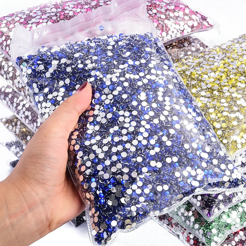 Oleeya Wholesale Flatback Silver bottom Resin Cтразы Non hotfix Rhinestones in Big Package Glitter Crystals and Strass For 네일파츠