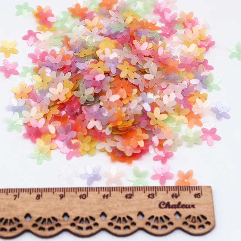 Sequin Matte White Color 10mm Cup Five Finger Flower Sequins Paillettes Sewing Wedding Craft Women Garments Accessories 10g/lot