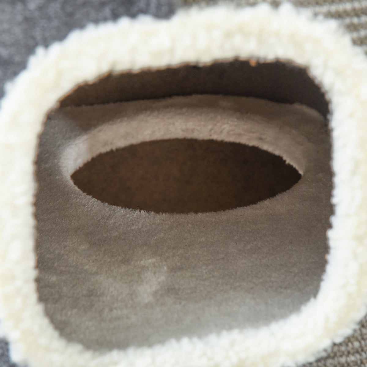 PawHut Cat Barrel Scratching Post Cat Tree for Indoor Cats Kitten Climbing Frame Pet Play Tower Soft Plush & Lamb Fleece Grey