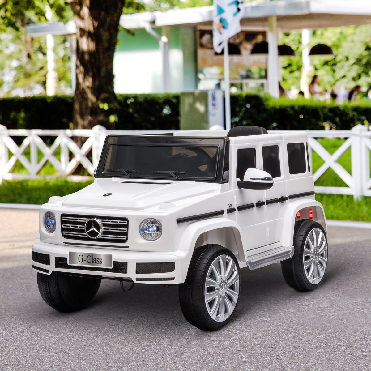 HOMCOM Mercedes Benz G500 Licensed 12V Kids Electric Ride On Car Toy with Parental Remote Control, 3-8 Years Old - White