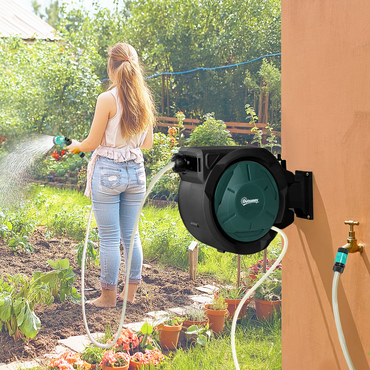 Outsunny Retractable Hose Reel Wall Mounted, 30+2m Garden Hose Pipe Reel with Lock, Auto Rewind, 7 in 1 Spray Nozzle, Includes Wall Fixings, 180° Swivel, Outdoor Watering, 59 x 23 x 42 cm, Green