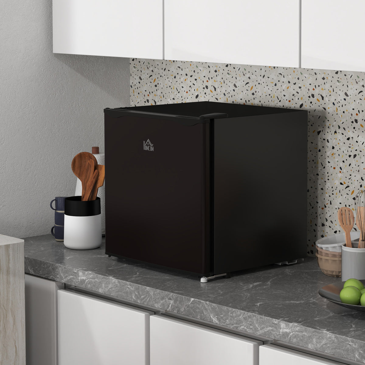 HOMCOM 35L Mini Freezer, -24℃ to -14℃ Temperature - Black