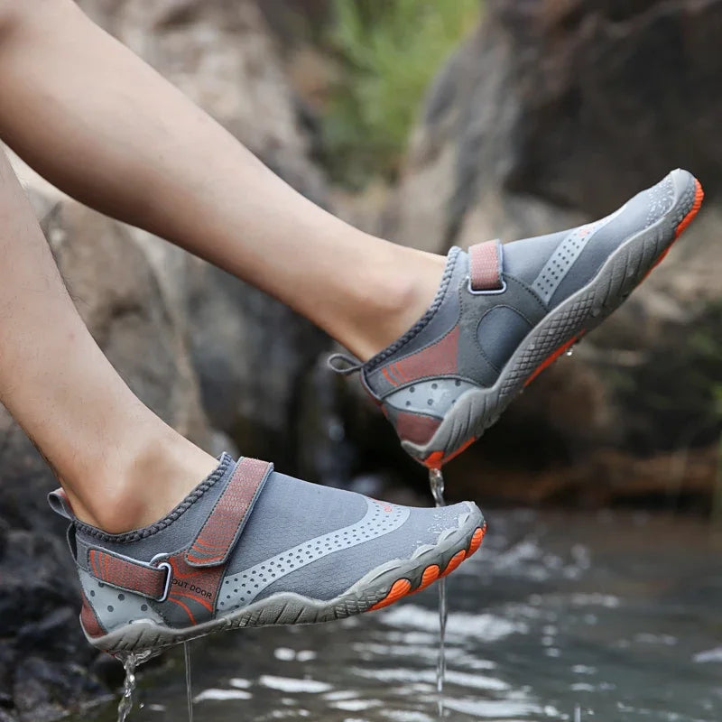 Mens Quick Drying Water Shoes Unisex Breathable Aqua Shoes Slip on Non Slip Wading Shoes Travel Water Park Pool Ladies Sneakers