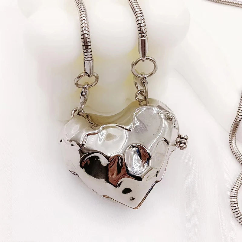 Metal Love Bag Mini Lipstick Bag Chain Crossbody Bag Shoulder Bag Handbag Purse Waist Bag Women Makeup Jewelry Bag