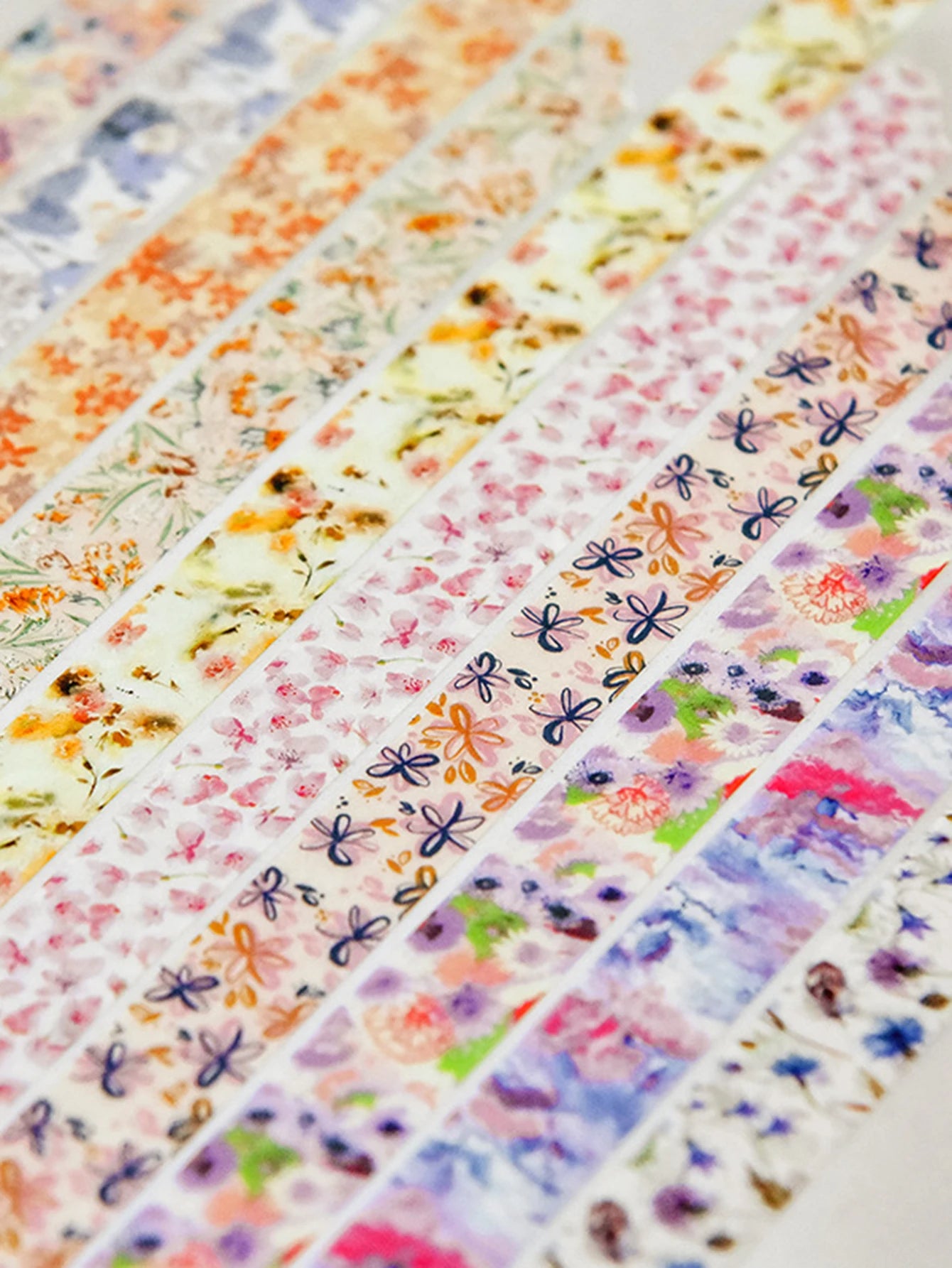 5 rolls of boxed romantic flower handbook tape, cute DIY fresh decorative washi tape for students, a must-have gift for students