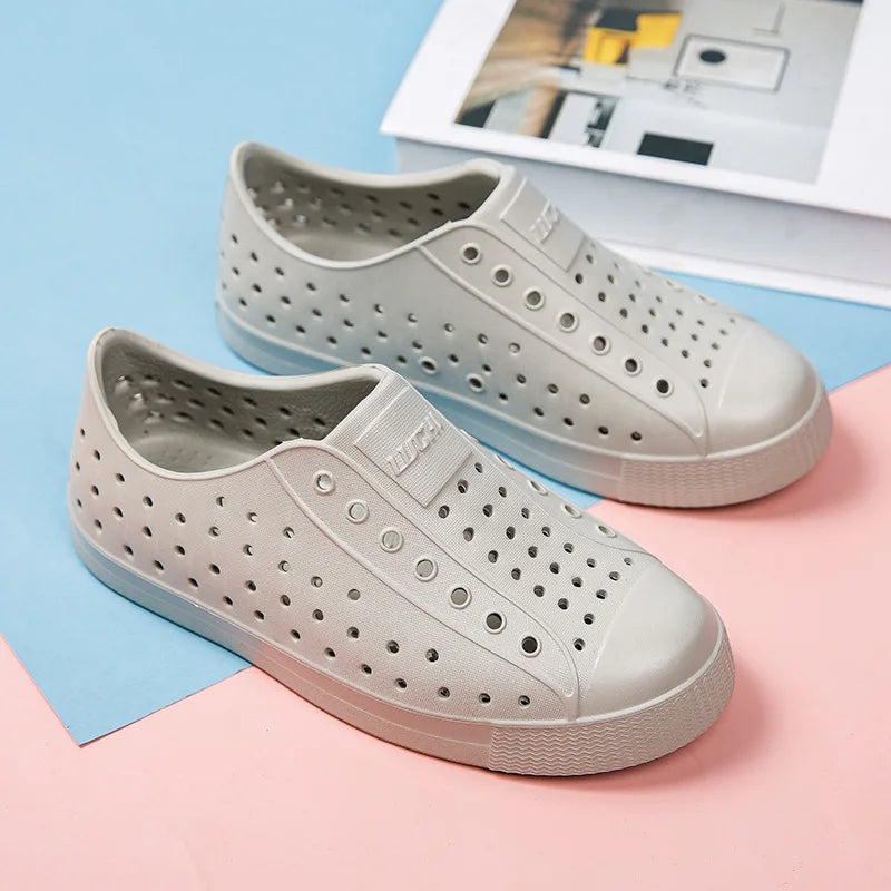 New Summer Kids Cave Shoes Boys Girls Slippers Sandals children Two Wear Antiskid Lightweight Beach Shoe Sneaker Water Shoe