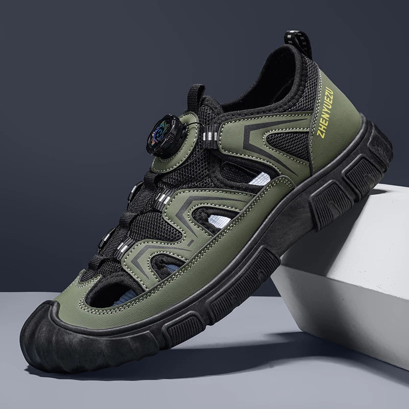 Outdoor River Tracing Shoes for Men, Hollow Breathable Anti-Smash Toe Protection Sandals, Non-Slip and Wear-Resistant, Summer Water Sports and Leisure Shoes