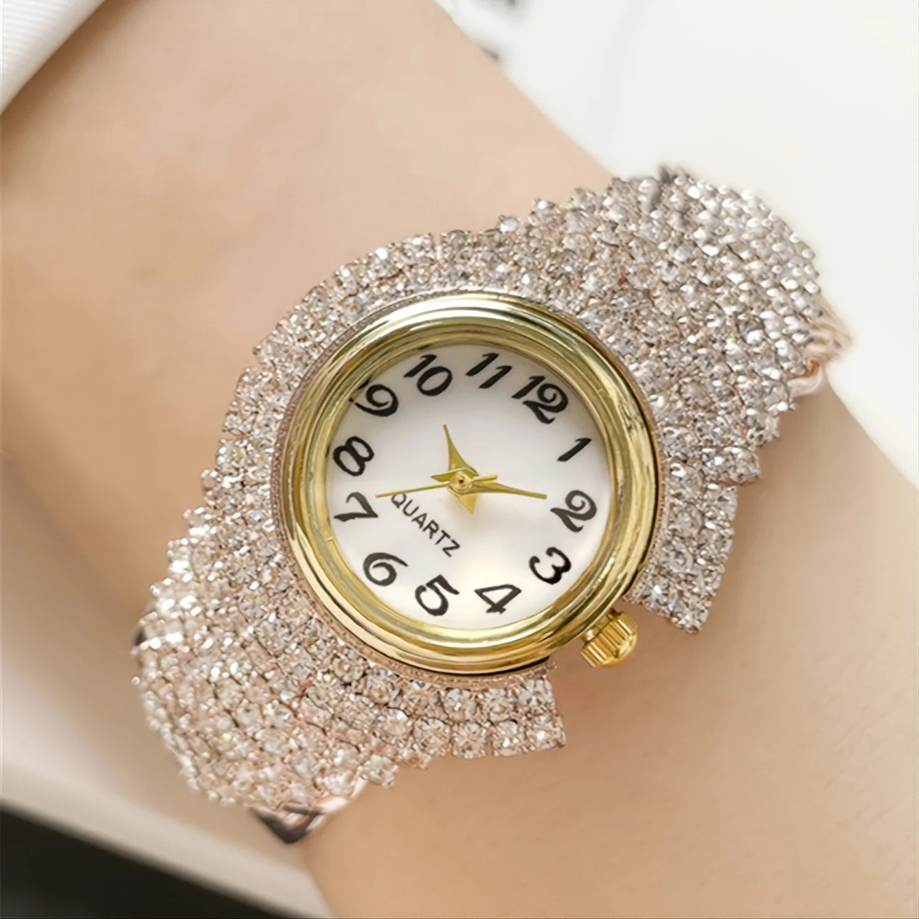 Elegant Full Rhinestone Women Watches Fashion Bracelet Bangle Ladies Quartz Wristwatch Reloj Mujer