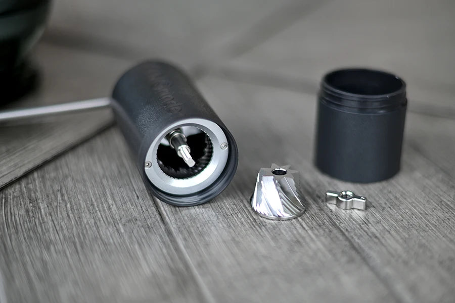KINGrinder P0/P2 Lightweight Manual Hand Coffee Grinder for Moka pot Drip with Assembly Consistency Stainless Steel burr