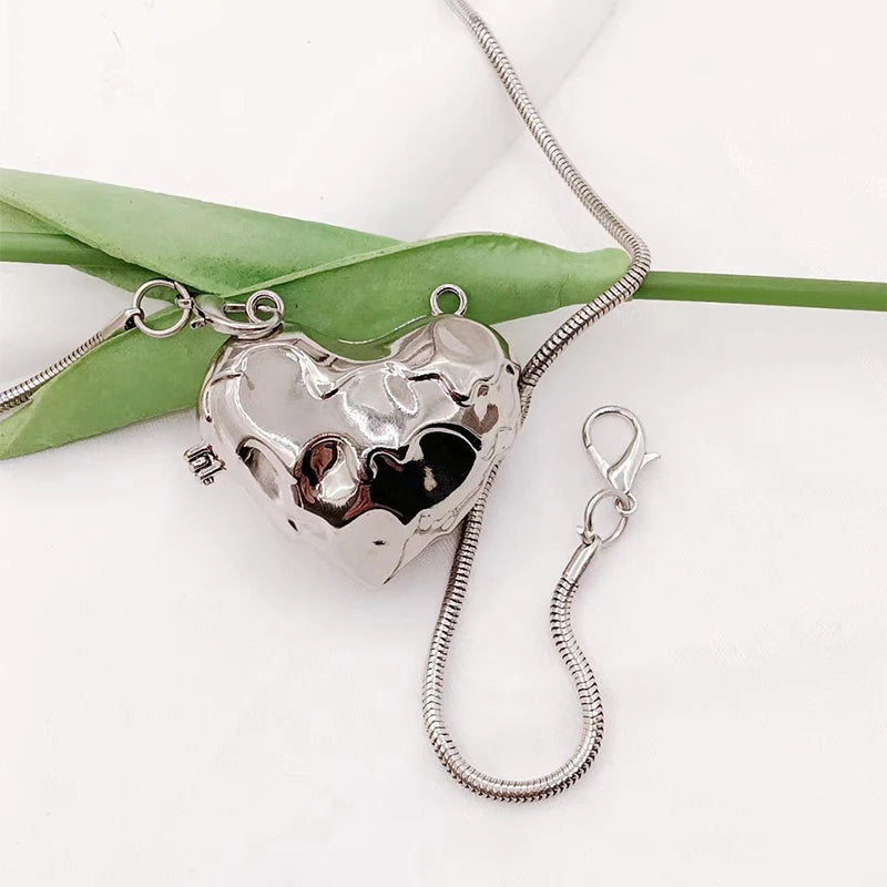 Metal Love Bag Mini Lipstick Bag Chain Crossbody Bag Shoulder Bag Handbag Purse Waist Bag Women Makeup Jewelry Bag