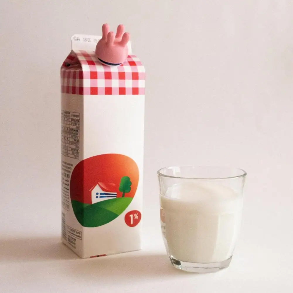 Funny Pouring Milk Bottle Cap Milk Carton Cap Milk Diverter Pour Spout Covers for Milk Bottles Pour Spout Covers for Friends