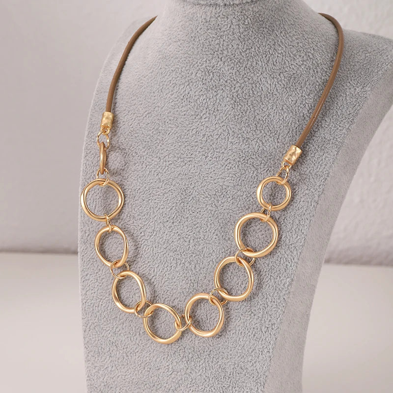Mannequin Linen Velvet Necklace Pendant Chain Jewelry Bust Neck Display Stand Holder Mannequin  Necklace Pendant Window Display
