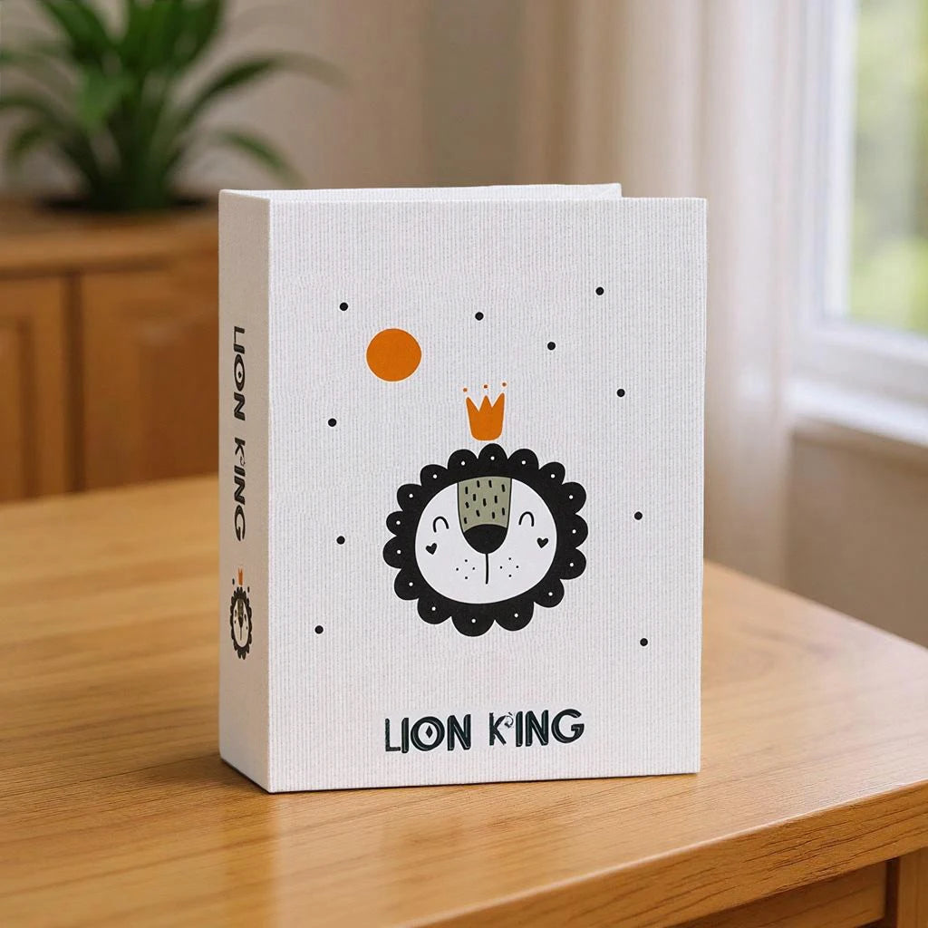 The Cartoon Cover Album Is Exquisite. It Can Hold 100 6-inch Photos And Is Suitable For Family Memory Storage And Collection