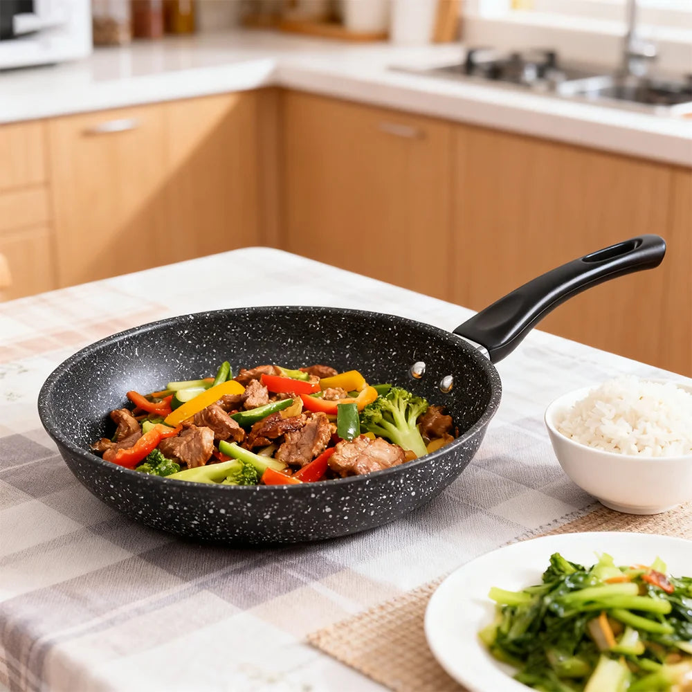 Non-stick frying pan Omelet pan Cooker Pans Pancake Egg Pan Induction Gas Stove Home Frying Pan With 15cm wooden spatula