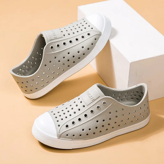 New Summer Kids Cave Shoes Boys Girls Slippers Sandals children Two Wear Antiskid Lightweight Beach Shoe Sneaker Water Shoe