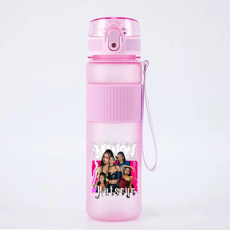Fashion K POP KATSEYE 550ml Sports Water Cup for Women Anime Cartoon Fashion Water Bottle Boys Girls Portable Good-looking Cups