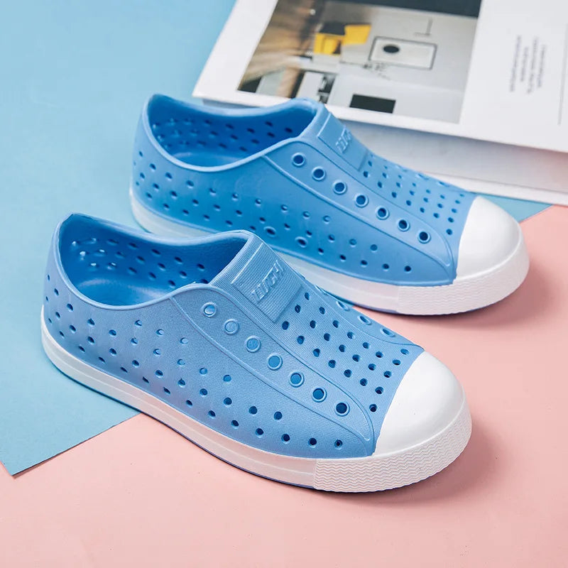New Summer Kids Cave Shoes Boys Girls Slippers Sandals children Two Wear Antiskid Lightweight Beach Shoe Sneaker Water Shoe