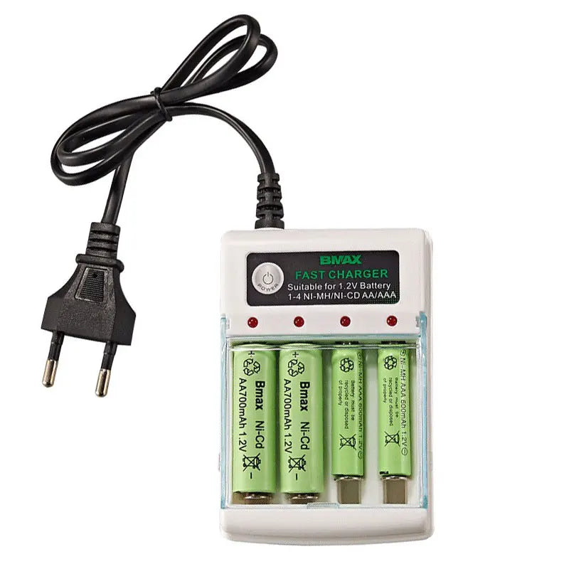 AA  / AAA Battery Charger 2 4 Slots AC 110V 220V For NI-MH /NI-CD AA  AAA Charging 1.2V Rechargeable Battery Charger