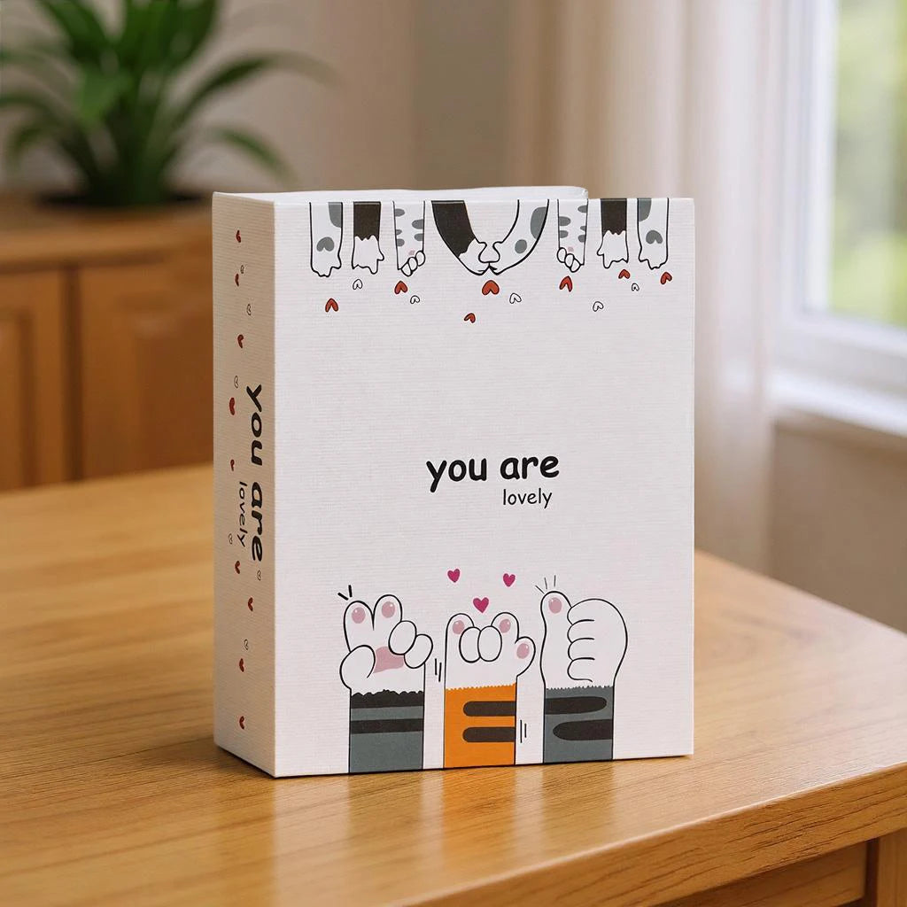 The Cartoon Cover Album Is Exquisite. It Can Hold 100 6-inch Photos And Is Suitable For Family Memory Storage And Collection