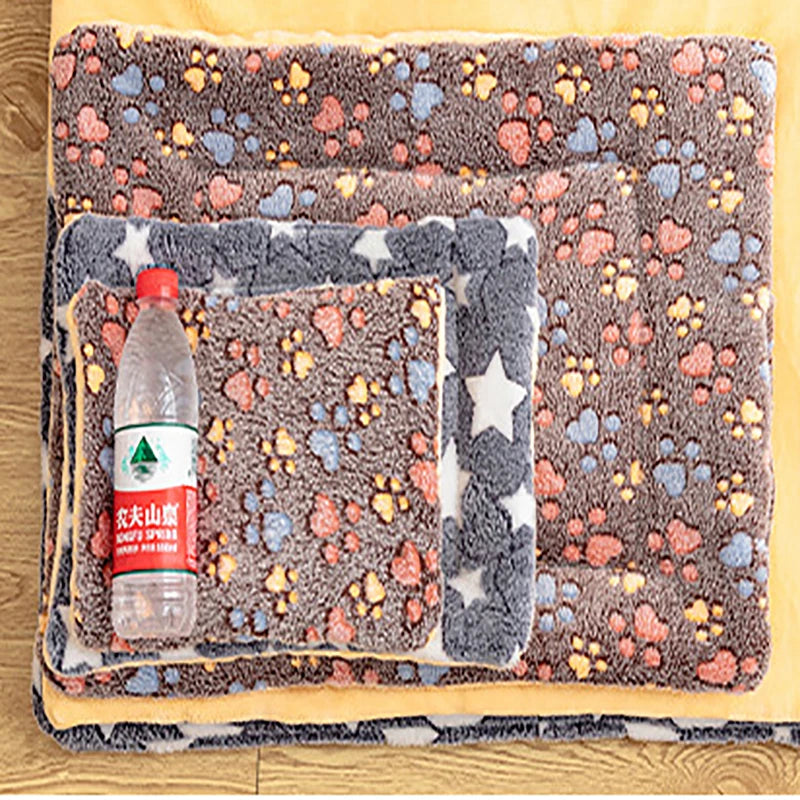 Pet sleeping mat dog bed cat bed soft fur thickened blanket pad velvet household washable warm footprint star pattern blanket